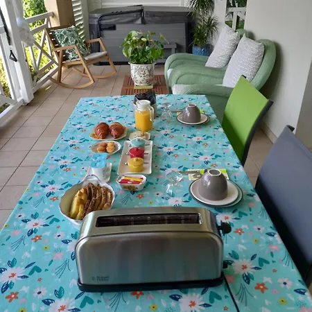 D'hotes Chantal Et Salvador Bed and breakfast *